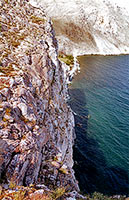 Вид с вершины утеса Саган-Заба. Западное побережье озера Байкал.
