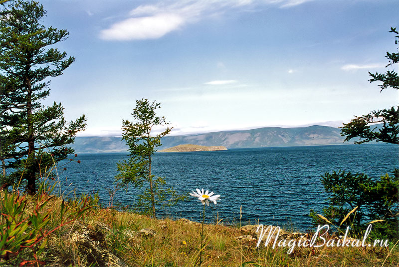 http://www.magicbaikal.ru/album/smallsea/images/lake-baikal-l28f03.jpg