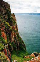 Вид с мыса Саган-Хушун на Малое Море и Приморский хребет.