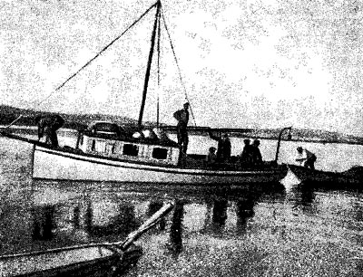 Первое исследовательское судно на Байкале — катер «Чайка»